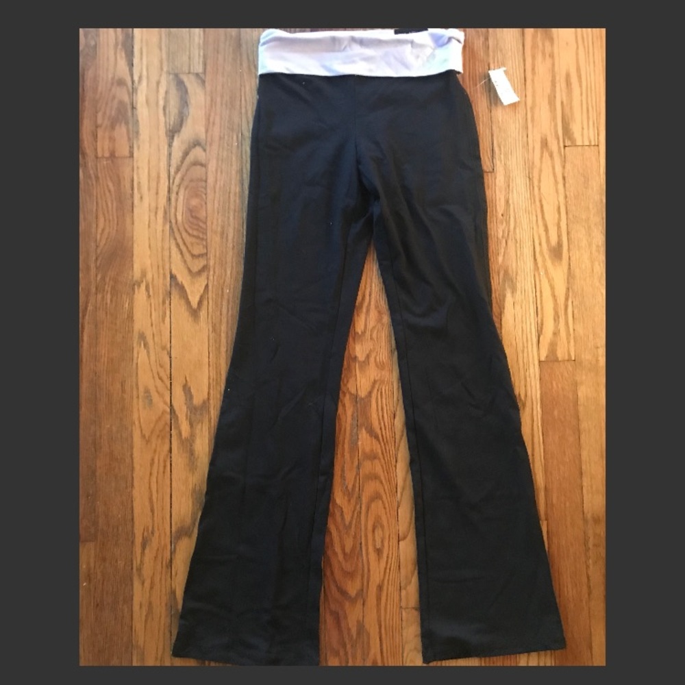 NWT Black Yoga pants bootcut Sz Medium